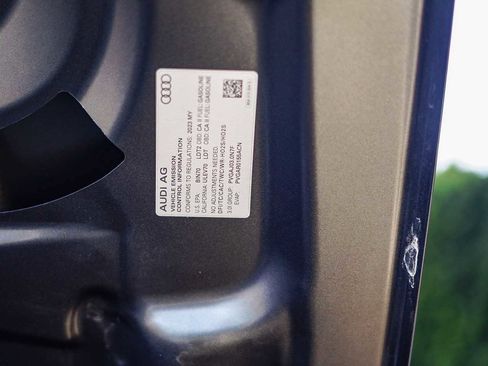 Used 2023 Audi SQ5 Premium Plus w/ Premium Plus Package image 31