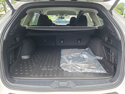 Certified 2025 Subaru Outback Premium AWD/4WD image 29