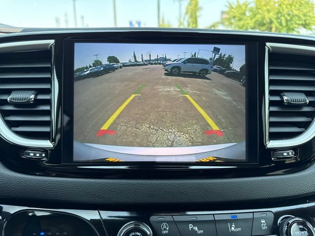 Used 2024 Chrysler Pacifica Touring-L FWD image 24