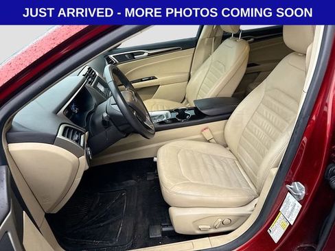 Used 2014 Ford Fusion SE w/ Equipment Group 202A image 13