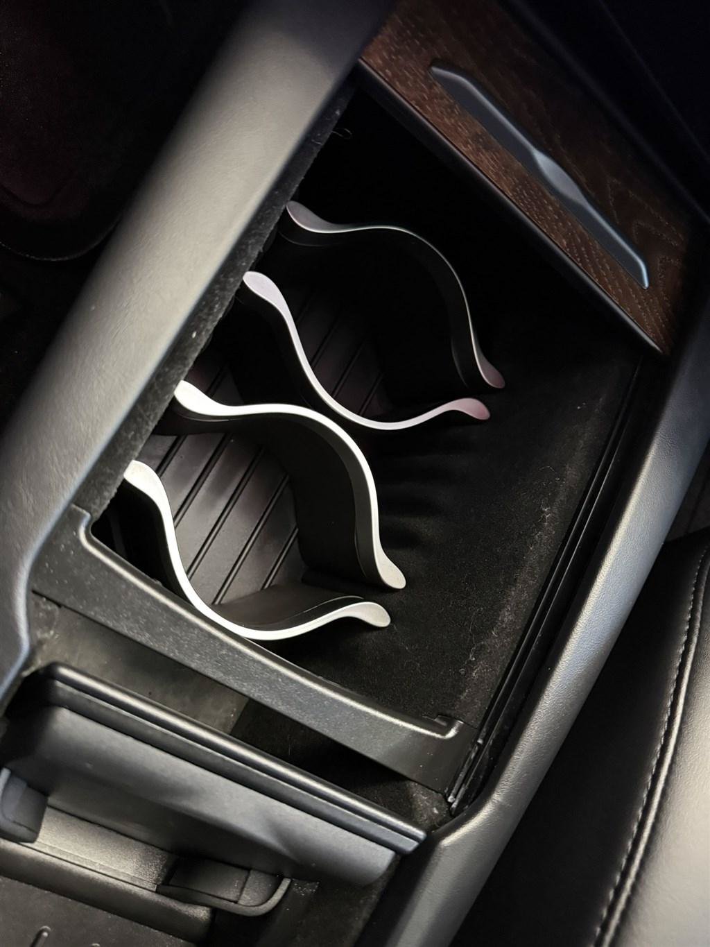 Used 2020 Tesla Model S AWD image 24