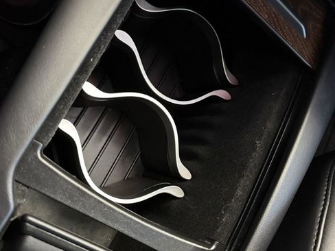 Used 2020 Tesla Model S AWD image 24