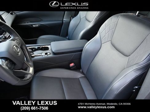 Used 2025 Lexus RX 350h w/ Convenience Package image 9