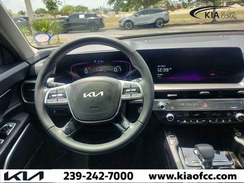 Certified 2024 Kia Telluride S w/ S Sunroof Package AWD/4WD image 23