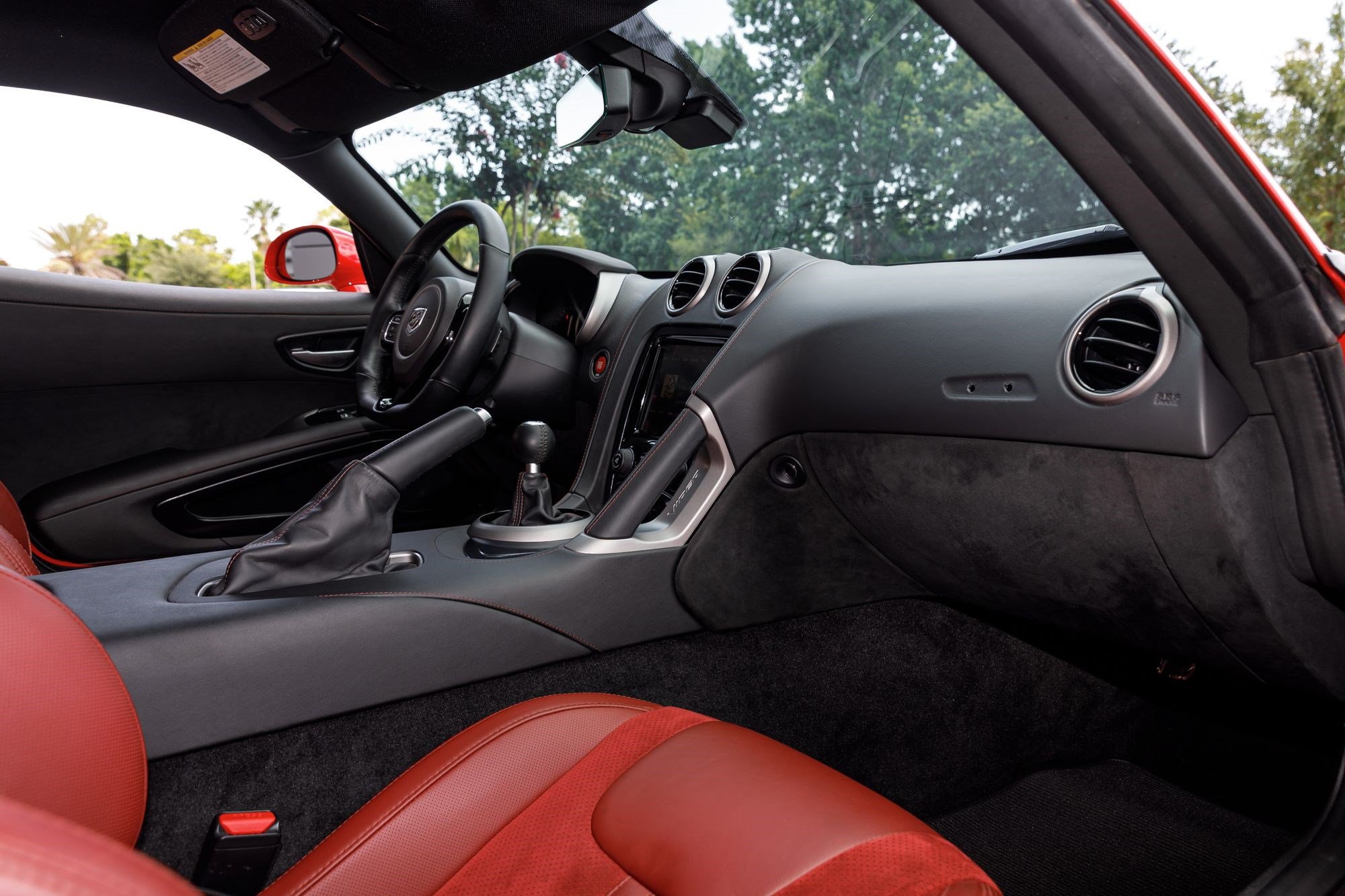 Used 2017 Dodge Viper GTC RWD image 14