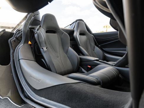 Used 2020 McLaren 720S Luxury image 4