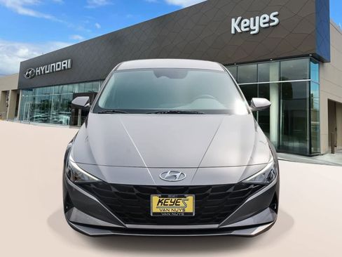 Certified 2023 Hyundai Elantra SEL w/ Convenience Package image 2