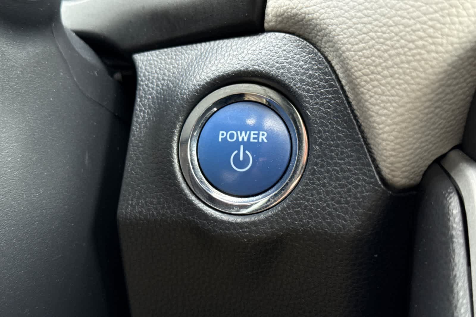 Used 2020 Toyota RAV4 XLE w/ Convenience Package AWD/4WD image 23