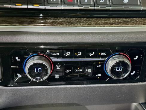 New 2026 Chevrolet Silverado 1500 RST w/ Dark Appearance Package AWD/4WD image 10