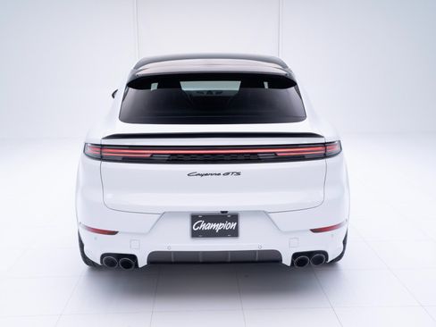 Certified 2025 Porsche Cayenne GTS image 10