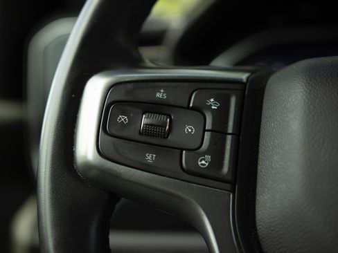 Used 2023 Chevrolet Silverado 1500 LT AWD/4WD image 6