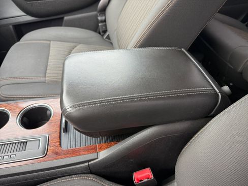 Used 2013 Chevrolet Traverse LT image 14