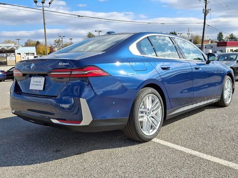 Used 2025 BMW 530i xDrive 530i xDrive w/ Premium Package image 8