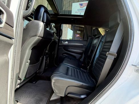Used 2018 Jeep Grand Cherokee Limited AWD/4WD image 20