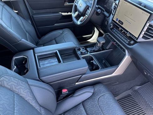 Used 2024 Toyota Tundra Limited AWD/4WD image 15
