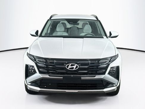Used 2025 Hyundai Tucson SEL FWD image 2
