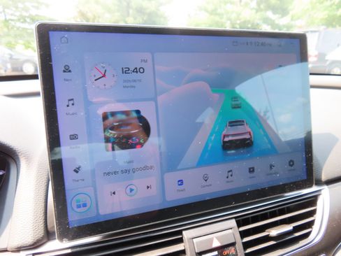 Used 2019 Honda Accord Hybrid image 23