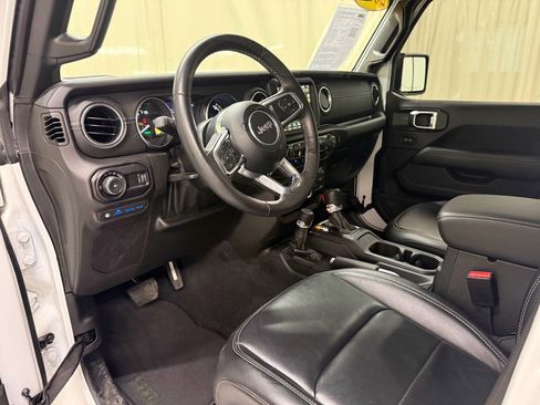 Used 2023 Jeep Wrangler Sahara w/ Cold Weather Group image 16