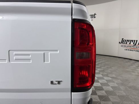 Used 2022 Chevrolet Colorado LT image 33