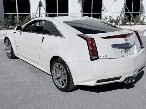 Used 2012 Cadillac CTS V w/ Wood Trim Package image 5
