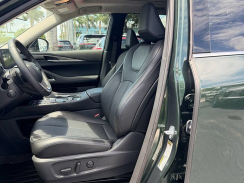 Used 2026 INFINITI QX60 Luxe w/ Cargo Package FWD image 12
