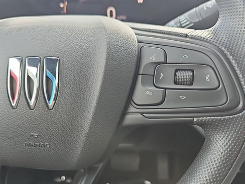 Used 2024 Buick Envista Preferred FWD image 21