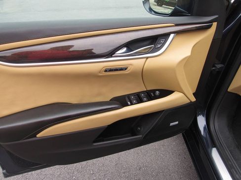 Used 2013 Cadillac XTS Luxury w/ Driver Awareness Package FWD image 19