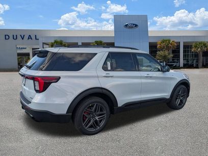 New 2026 Ford Explorer ST-Line w/ ST-Line Street Pack