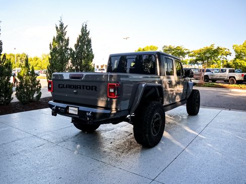 Used 2021 Jeep Gladiator Sport AWD/4WD image 10
