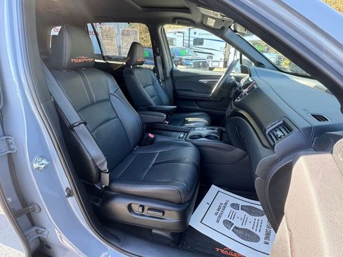 Used 2023 Honda Passport TrailSport image 22