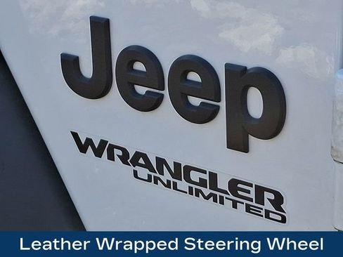 Used 2022 Jeep Wrangler Unlimited Sport image 32