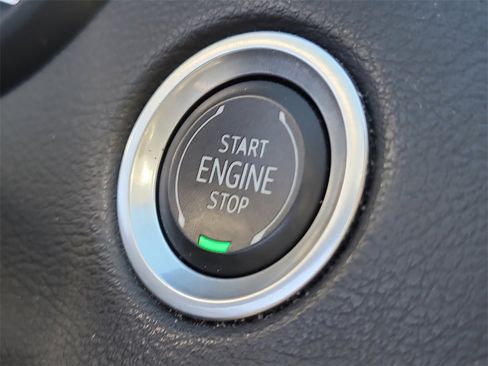 Used 2022 Cadillac XT4 Premium Luxury w/ Safety Alert Package image 28