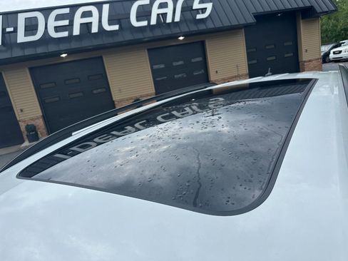 Used 2021 Volkswagen Atlas SE image 13