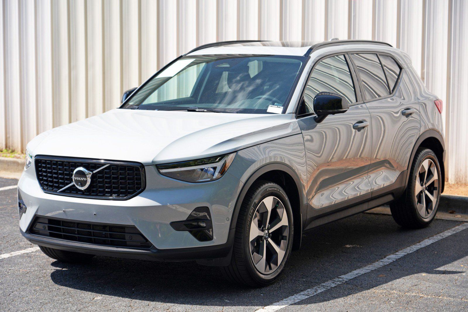 Used 2024 Volvo XC40 B5 Plus w/ Climate Package AWD/4WD image 47