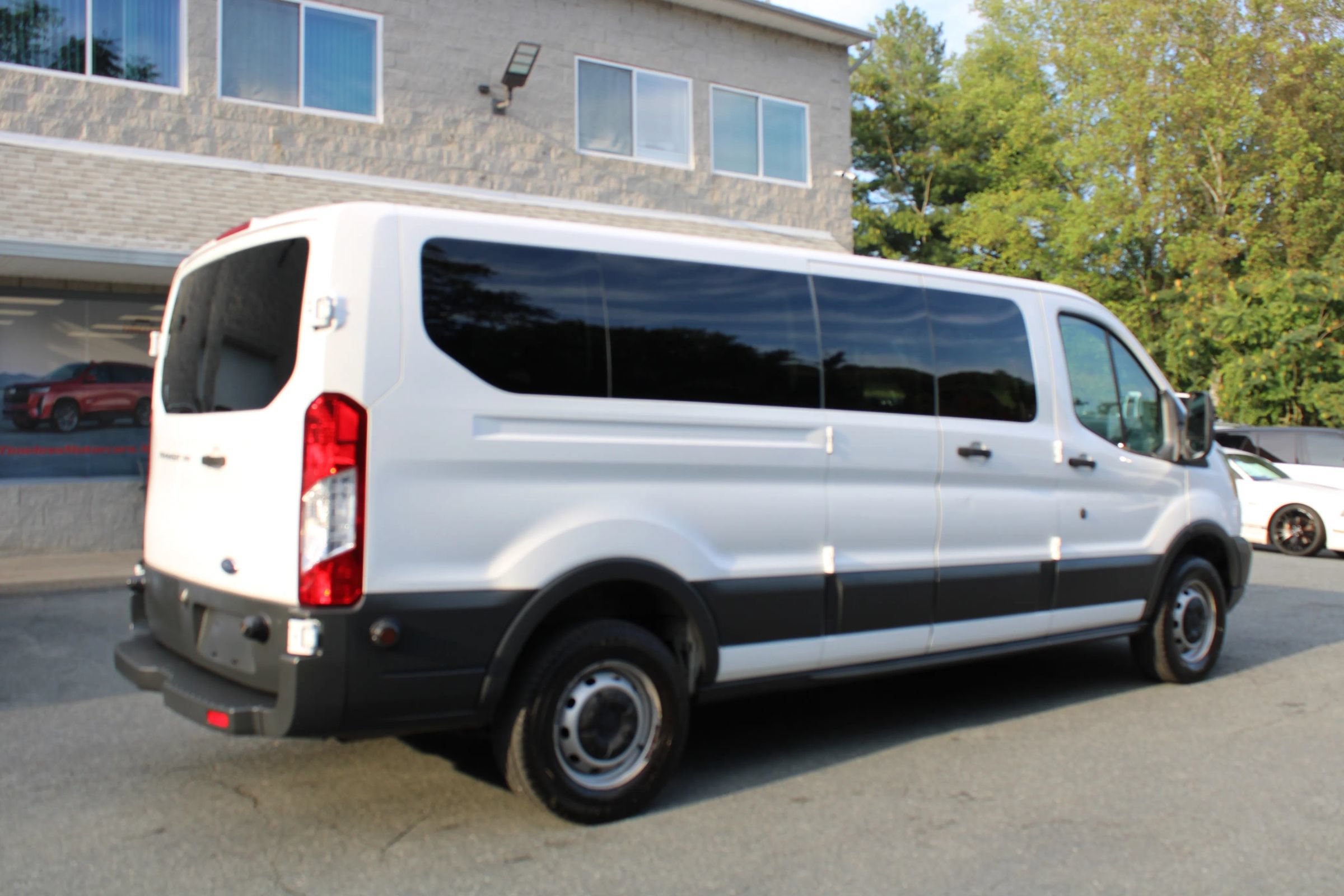 Used 2016 Ford Transit 350 XL RWD image 6