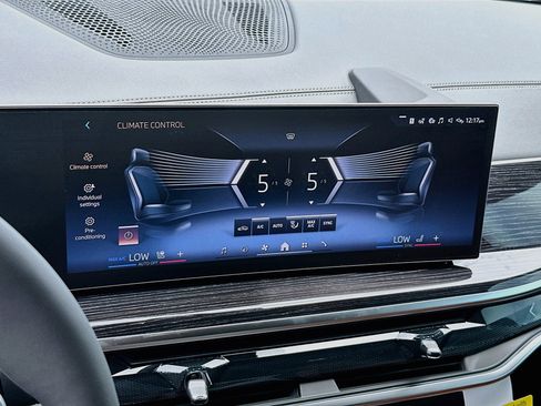 New 2026 BMW X5 sDrive40i w/ Executive Package RWD image 12