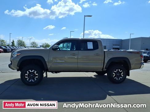 Used 2020 Toyota Tacoma TRD Off-Road AWD/4WD image 5