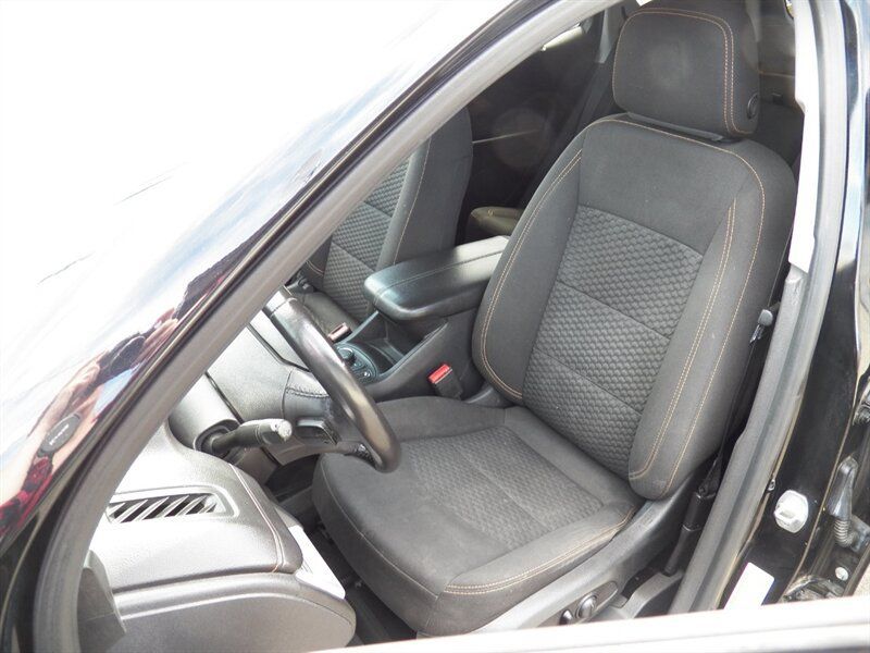 Used 2020 GMC Terrain SLE w/ Driver Convenience Package FWD image 5