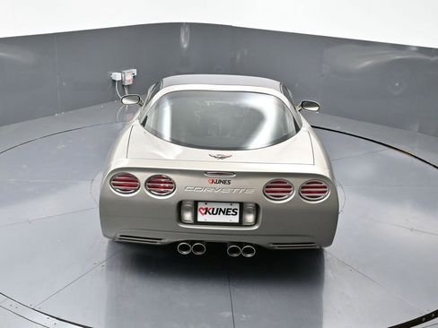 Used 2000 Chevrolet Corvette Coupe w/ Memory Pkg image 36