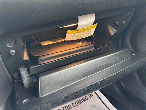 Used 2016 MINI Cooper 4-Door Hardtop image 21