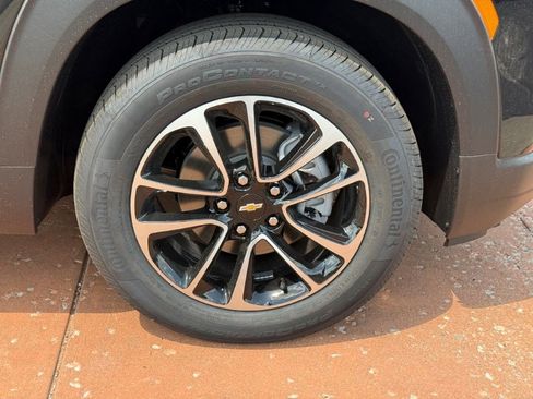 New 2026 Chevrolet TrailBlazer LT FWD image 7