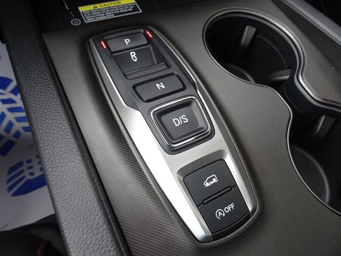 Used 2025 Honda Passport TrailSport image 18