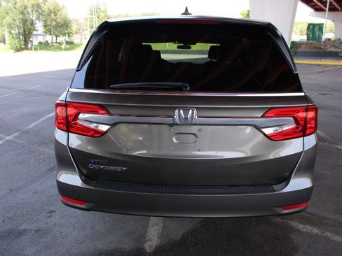 Used 2018 Honda Odyssey EX image 7