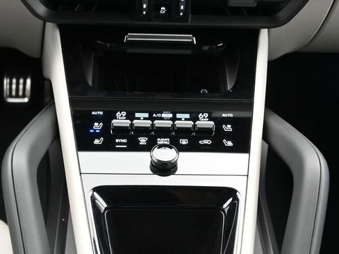 New 2026 Porsche Cayenne S AWD/4WD image 22