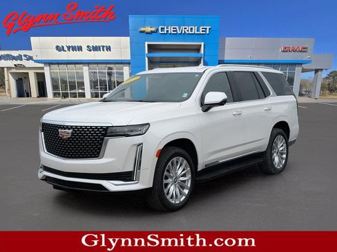 Used 2023 Cadillac Escalade Luxury AWD/4WD image 1