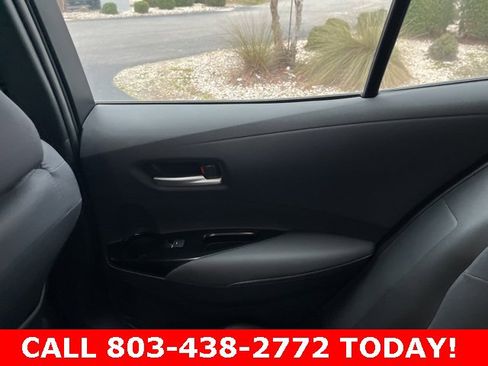 Used 2025 Toyota Corolla SE image 12