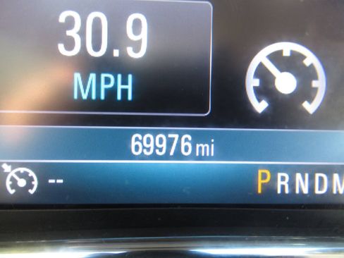 Used 2015 Buick Regal Premium w/ Experience Buick Package FWD image 18