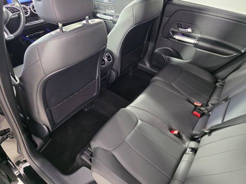 Certified 2025 Mercedes-Benz GLB 250 image 13
