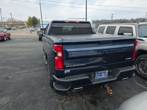 Used 2021 Chevrolet Silverado 1500 RST w/ Z71 Off-Road Package AWD/4WD image 3