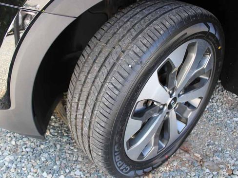 Used 2020 Kia Telluride S FWD image 19